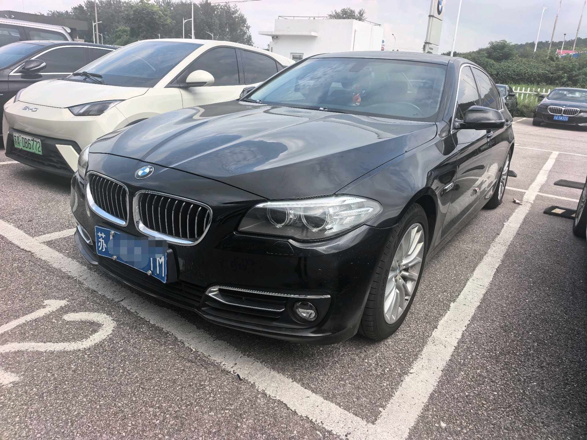 宝马 5系 2017款 525Li 2.0T 豪华设计套装